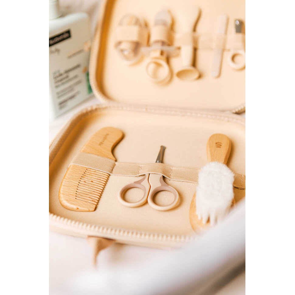 Verzorgings‑ en toiletset met 8 accessoires – Wonderland - beige
